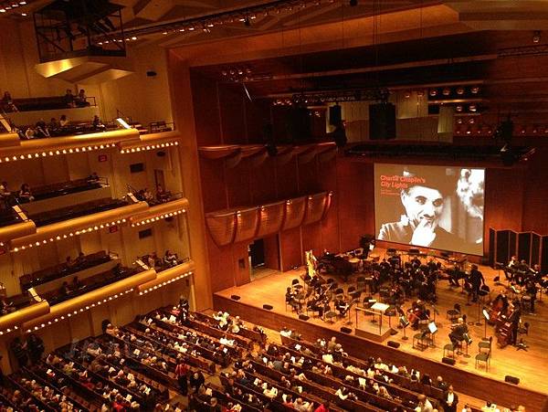 美國紐約有種族歧視嗎？紐約危險嗎？紐約好玩嗎？紐約生活很貴嗎？快速了解紐約精采生活大小事