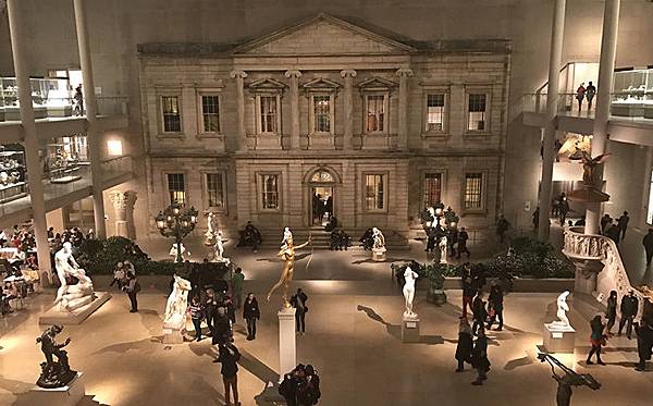 【紐約必做10件事】看劇看秀,看球賽,逛Outlet,吃在地美食,逛博物館,看夜景天際線,看塗鴉…等超詳細攻略秘笈，紐約就是個甚麼都有甚麼都讓你體驗到飽的超狂城市！