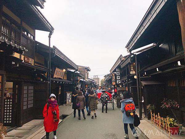 【日本中部北陸與名古屋自由行(上)】7天行程推薦懶人包－絕美童話的白川鄉合掌村,世界有名金澤握壽司,高山市飛驒牛,平湯溫泉,新穗高纜車,日本三大溫泉下呂溫泉,松本城,名古屋名花之里燈海7