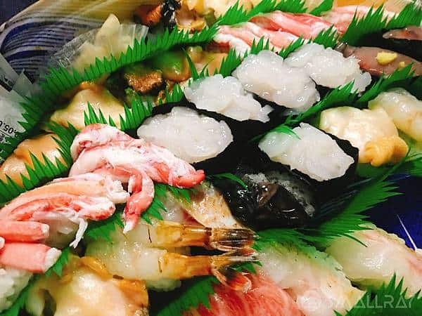 【日本中部北陸與名古屋自由行(上)】7天行程推薦懶人包－絕美童話的白川鄉合掌村,世界有名金澤握壽司,高山市飛驒牛,平湯溫泉,新穗高纜車,日本三大溫泉下呂溫泉,松本城,名古屋名花之里燈海7