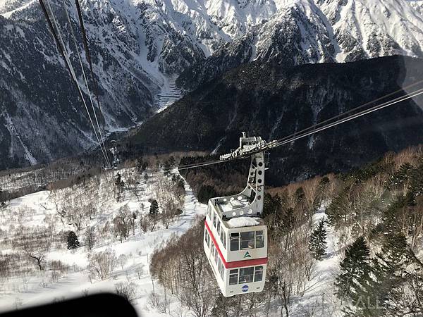 【日本中部北陸與名古屋自由行(下)】7天行程推薦懶人包－名古屋名花之里燈海,平湯溫泉,新穗高纜車,草間彌生故鄉松本市,絕美童話的白川鄉合掌村,世界有名金澤握壽司,高山市飛驒牛,日本三大溫泉下呂溫泉