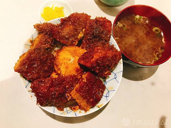 【日本中部北陸與名古屋自由行(下)】7天行程推薦懶人包－名古屋名花之里燈海,平湯溫泉,新穗高纜車,草間彌生故鄉松本市,絕美童話的白川鄉合掌村,世界有名金澤握壽司,高山市飛驒牛,日本三大溫泉下呂溫泉