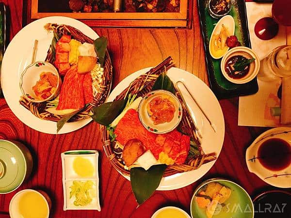 【日本中部北陸與名古屋自由行(下)】7天行程推薦懶人包－名古屋名花之里燈海,平湯溫泉,新穗高纜車,草間彌生故鄉松本市,絕美童話的白川鄉合掌村,世界有名金澤握壽司,高山市飛驒牛,日本三大溫泉下呂溫泉