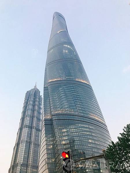 【上海旅遊】中國魔都上海四天三夜超順路旅遊攻略懶人包,所有必去景點規劃大推薦!!!超省錢坐船看外灘夜景,世界第二高上海中心大廈看上海全景,絕美豫園老街,田子坊