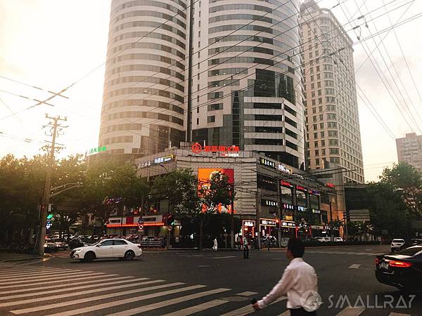 【上海旅遊】中國魔都上海四天三夜超順路旅遊攻略懶人包,所有必去景點規劃大推薦!!!超省錢坐船看外灘夜景,世界第二高上海中心大廈看上海全景,絕美豫園老街,田子坊