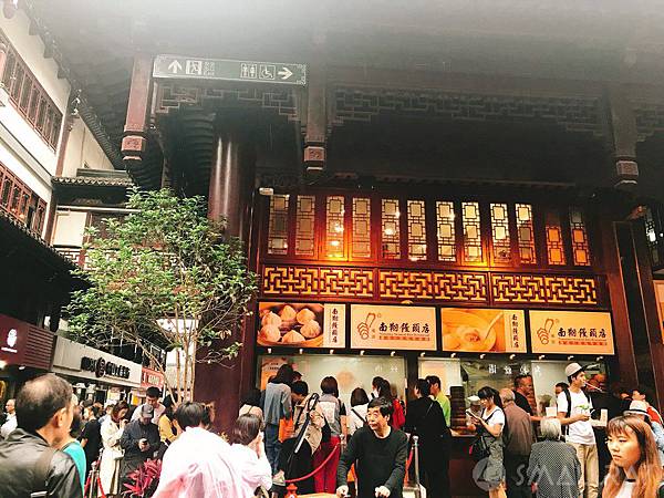 【上海旅遊】中國魔都上海四天三夜超順路旅遊攻略懶人包,所有必去景點規劃大推薦!!!超省錢坐船看外灘夜景,世界第二高上海中心大廈看上海全景,絕美豫園老街,田子坊