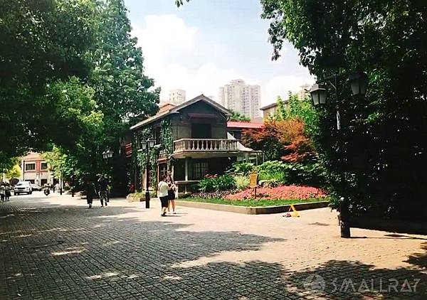 【上海旅遊】中國魔都上海四天三夜超順路旅遊攻略懶人包,所有必去景點規劃大推薦!!!超省錢坐船看外灘夜景,世界第二高上海中心大廈看上海全景,絕美豫園老街,田子坊